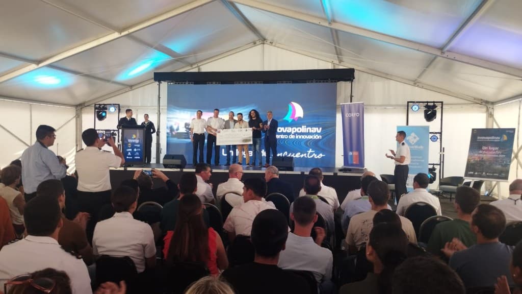 Preisverleihung „Öffentlicher Innovationseinkauf“ – Chileanische Marine und CORFO, Viña del Mar